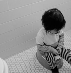 Read more about the article 5 Potty Training Tips to Transform Your Toddler into a Toilet Pro!